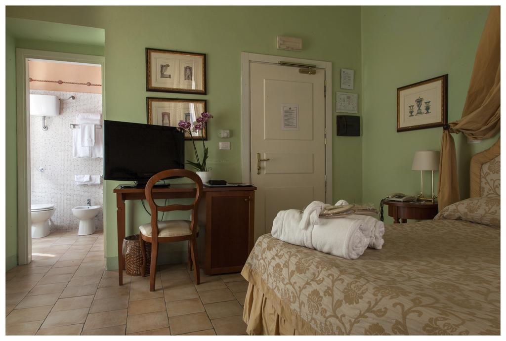 Palazzo Guiderocchi Hotel Ascoli Piceno Eksteriør billede