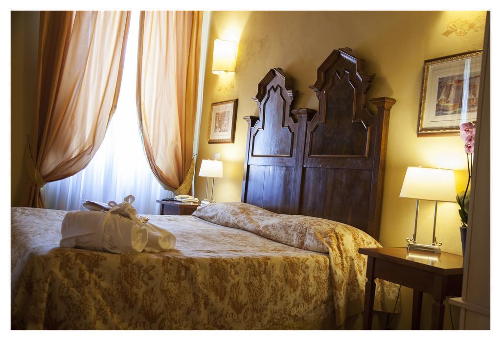 Palazzo Guiderocchi Hotel Ascoli Piceno Eksteriør billede